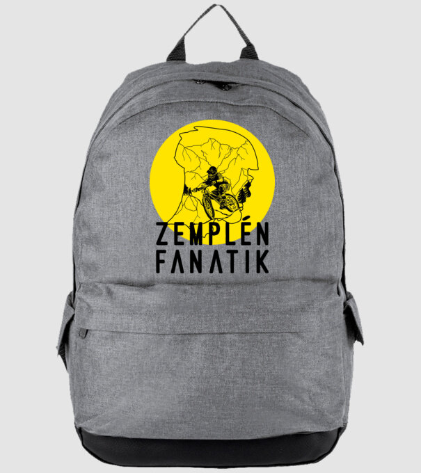  minta szürke pólón